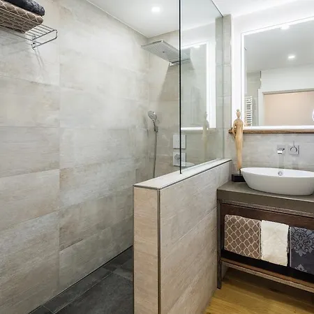 Apartman Gartenpalais 2 *