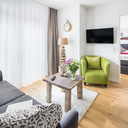 Gartenpalais 2 노르데메이